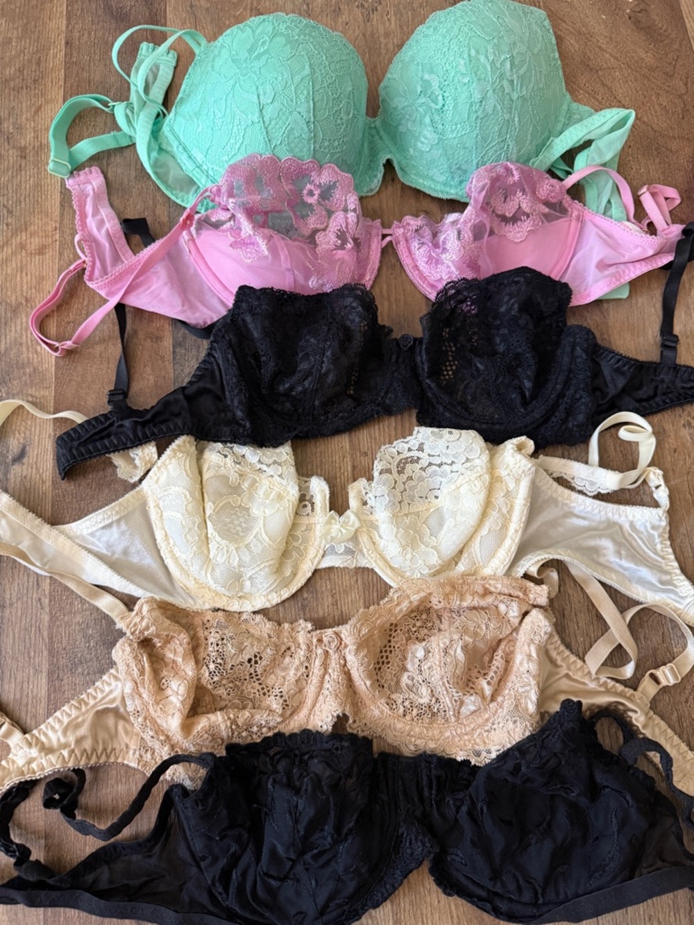 Victoria's Secret Lace Underwire Bra BUNDLE SET